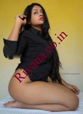 Indian-model-thick-ass-nude-photo-shoot-pics-3-1-1-2