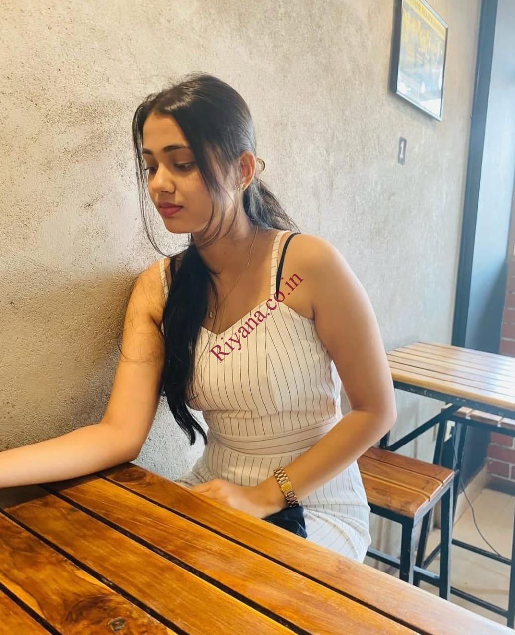 Call Girls In Adarsh Nagar ⇎ 9711014705 ⇎ Delhi Escorts ServiCe