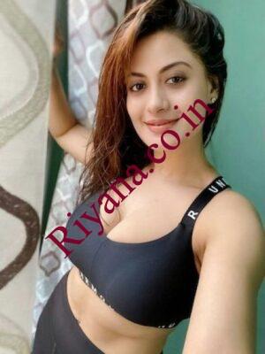 8826243211 Low Rate Call Girls in Hauz Rani Delhi/Ncr